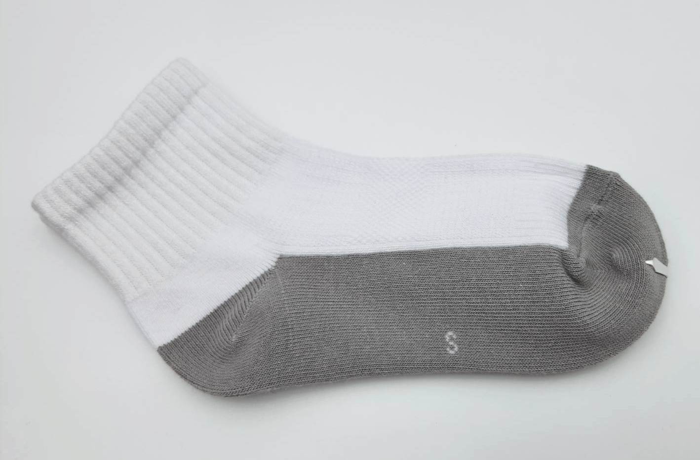 【出清特惠】6404G-S 陰陽底童襪(白/淺灰底) <<6雙入>>