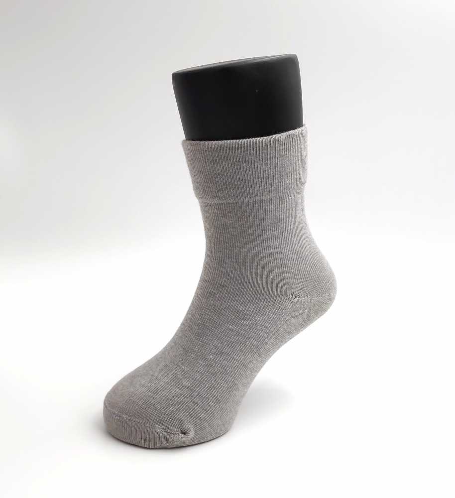 5062 竹炭舒適無痕寬口休閒童襪