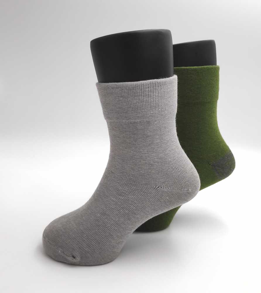 5062 竹炭舒適無痕寬口休閒童襪